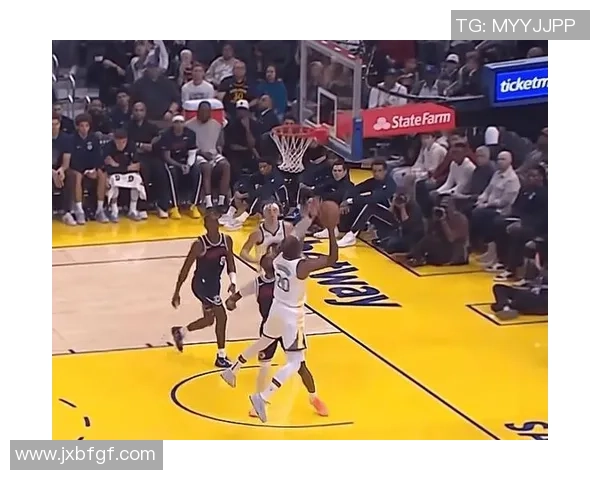 2019年NBA季后赛勇士与快船第四场激战回顾与精彩瞬间分析