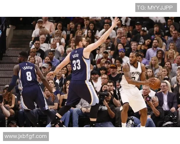 马刺与灰熊第四场精彩对决集锦回顾，重温经典瞬间与激烈时刻