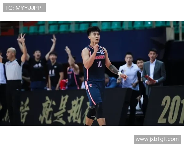 崔永熙广东表演赛战斧劈扣成勉扣 恢复还得慢慢来 崔永熙广东表演赛战斧劈扣成勉扣 恢复还得慢慢来